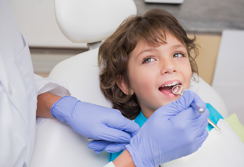 revisión dental para niños